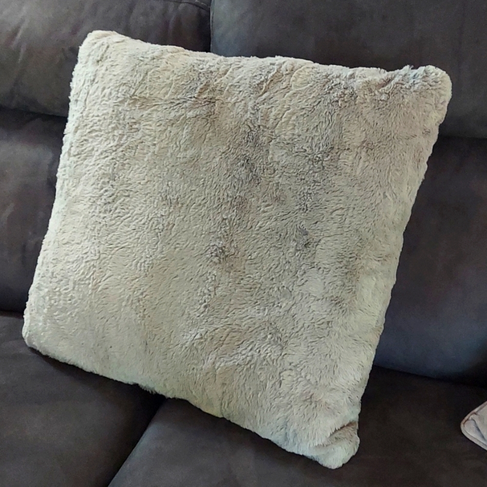 Oversized pillow